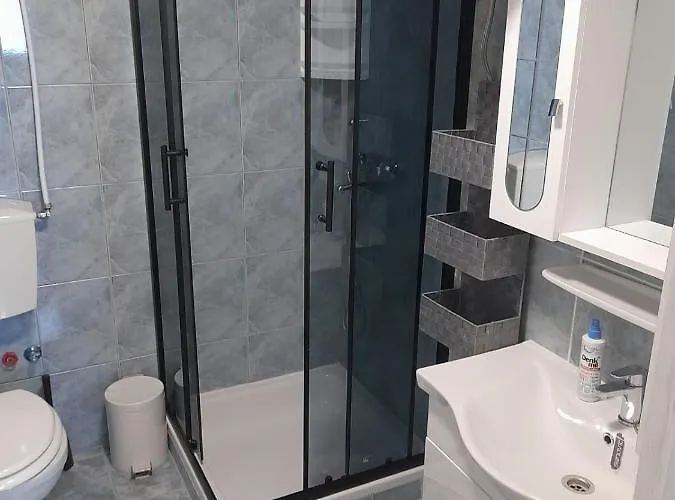 J.a.n.m.a.r. Apartment Vir