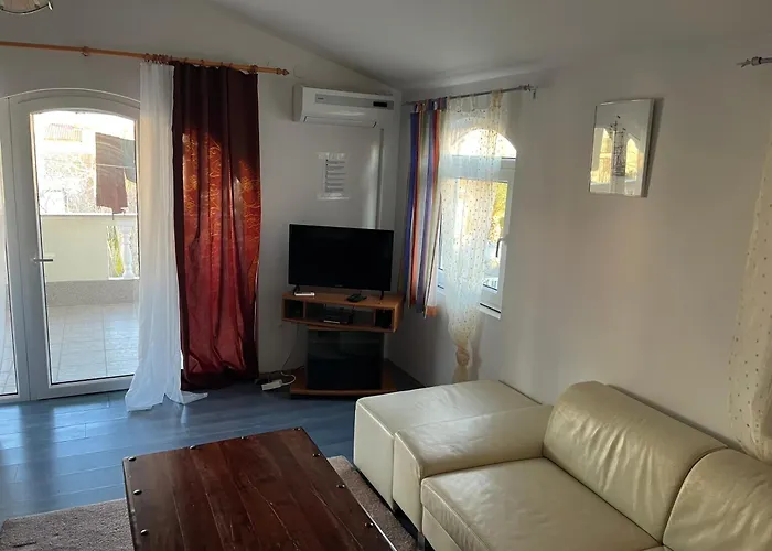 Apartment J.a.n.m.a.r. *