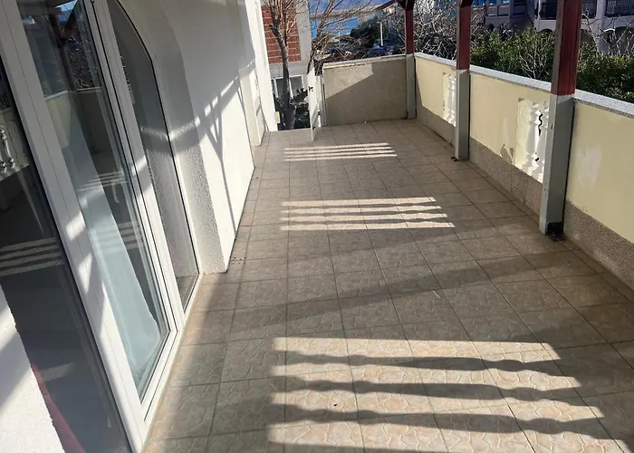 J.a.n.m.a.r. Apartment