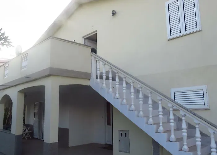 J.a.n.m.a.r. Apartment Vir